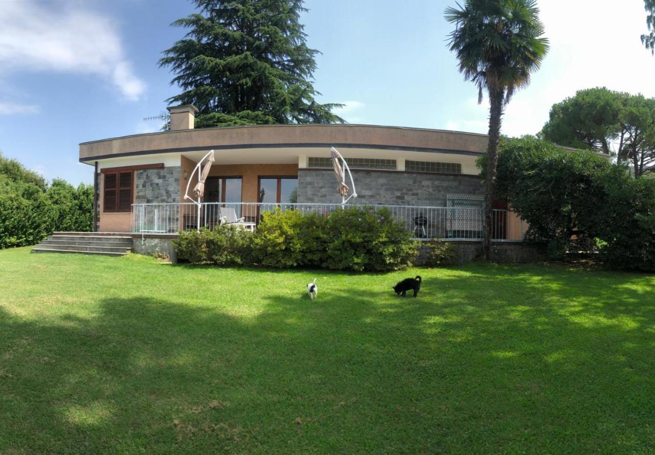 Casa Gaiani Villetta In Riva Al Lago Vista Mozzafiato Varano Borghi Exterior photo